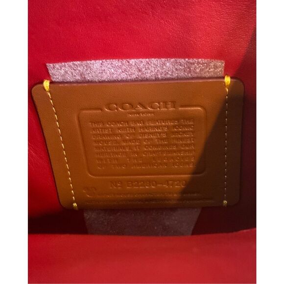 COACH x Disney Mickey Mouse Keith Haring Kisslock Bag - Picture 9 of 10